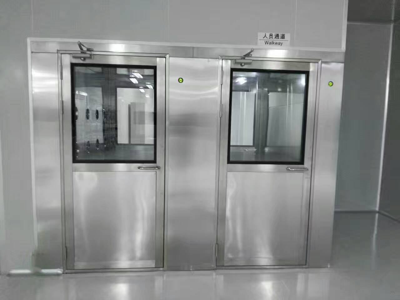 双人风淋室实拍图